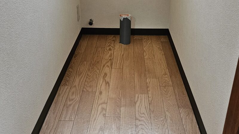 クッションフロアと壁クロス完成です